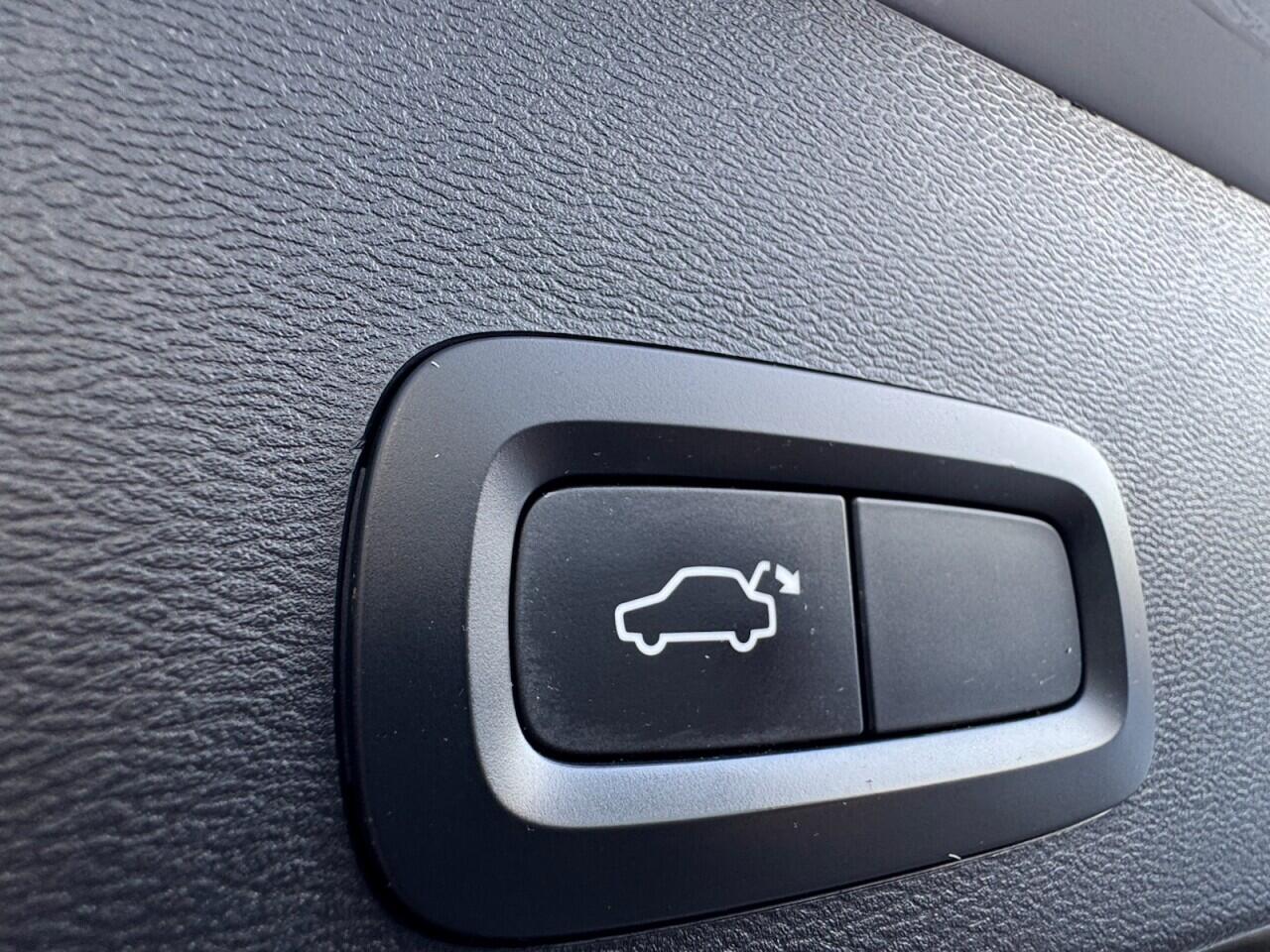 Used Volvo XC40 2019 for sale - 77090809: Photo 36