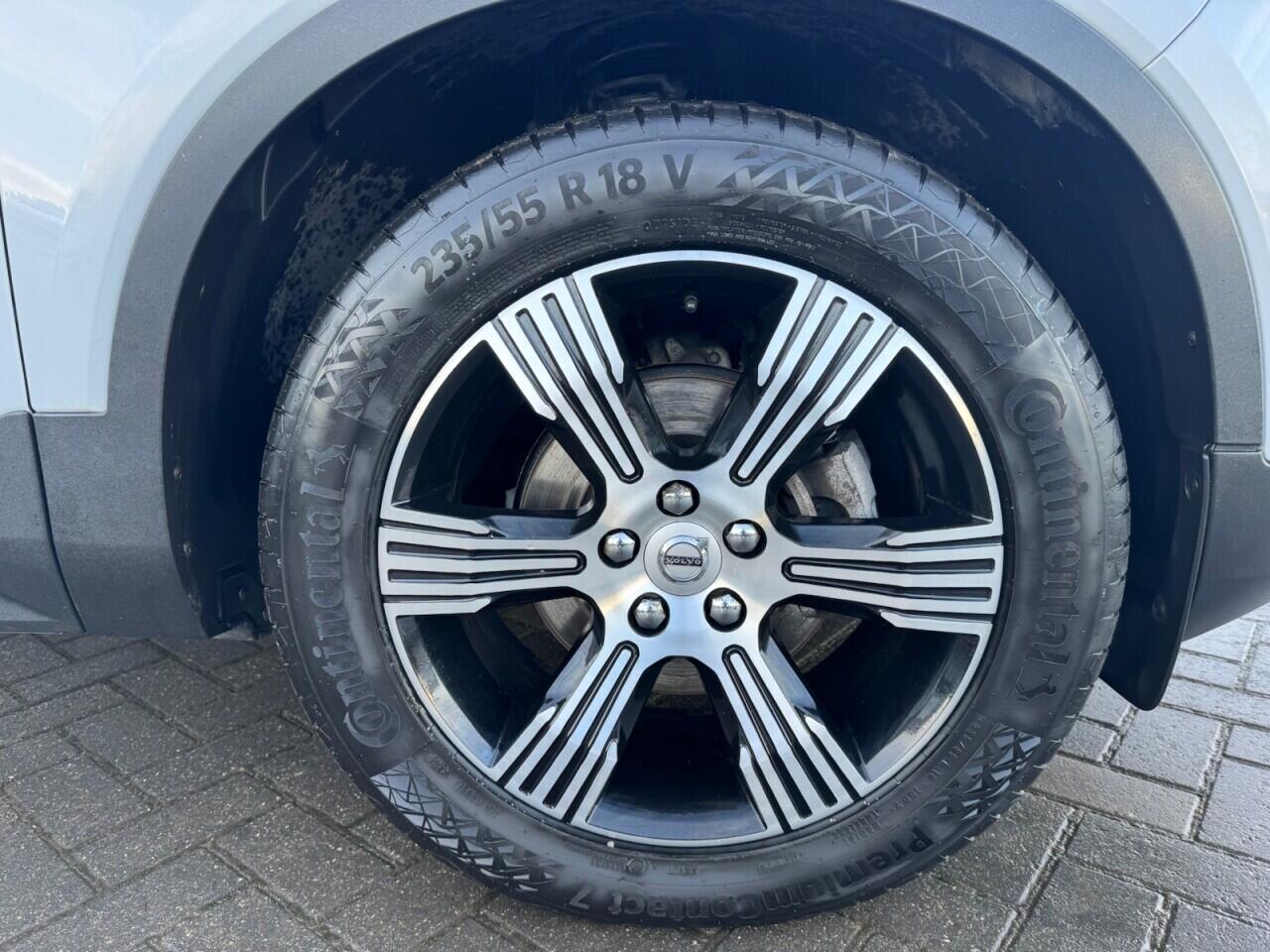 Used Volvo XC40 2019 for sale - 77090809: Photo 43