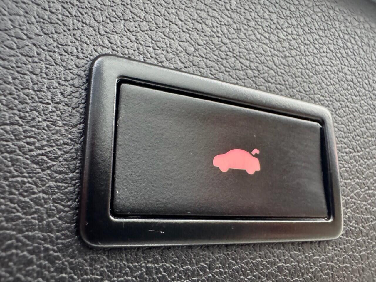 Used Audi Q7 2010 for sale - 76781551: Photo 32