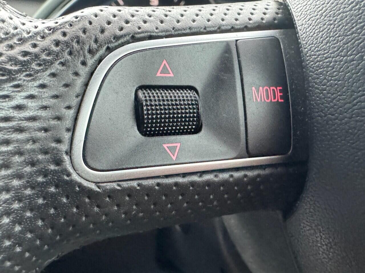 Used Audi Q7 2010 for sale - 76781551: Photo 64