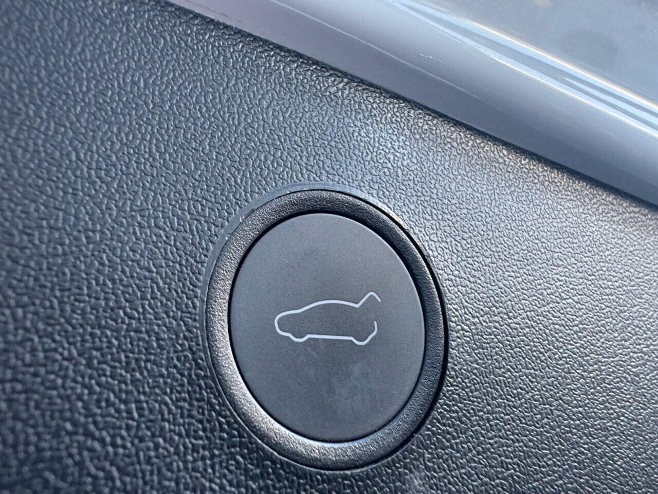 Used Tesla Model 3 2022 for sale - 76997552: Photo 31