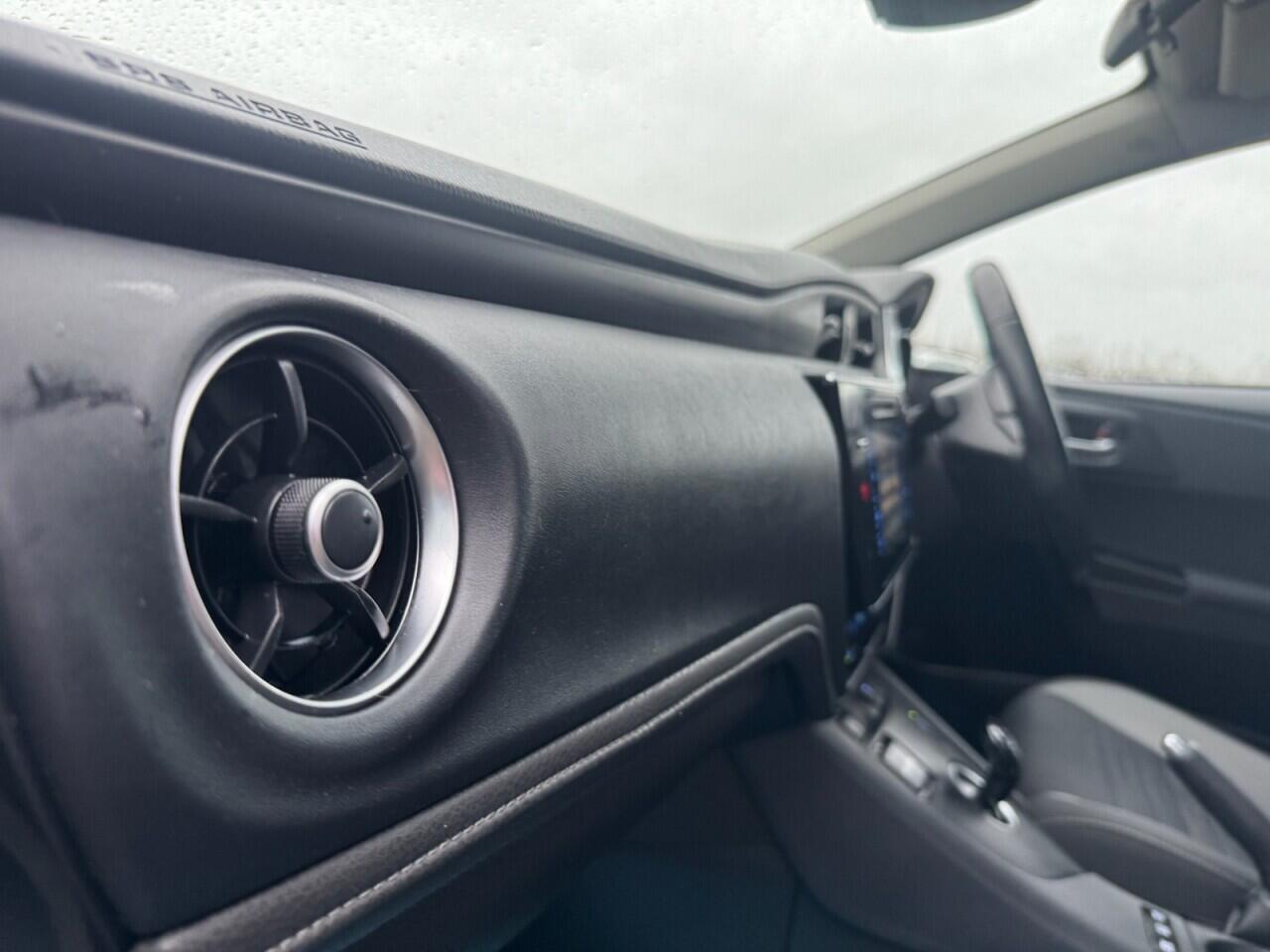 Used Toyota Auris 2019 for sale - 77144341: Photo 46