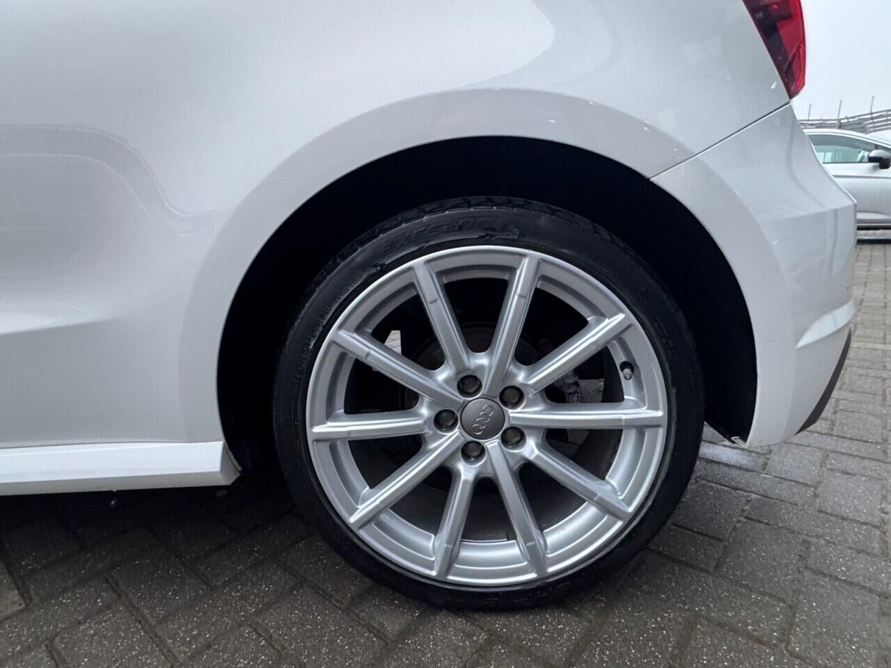 Used Audi A1 2015 for sale - 77440949: Photo 35