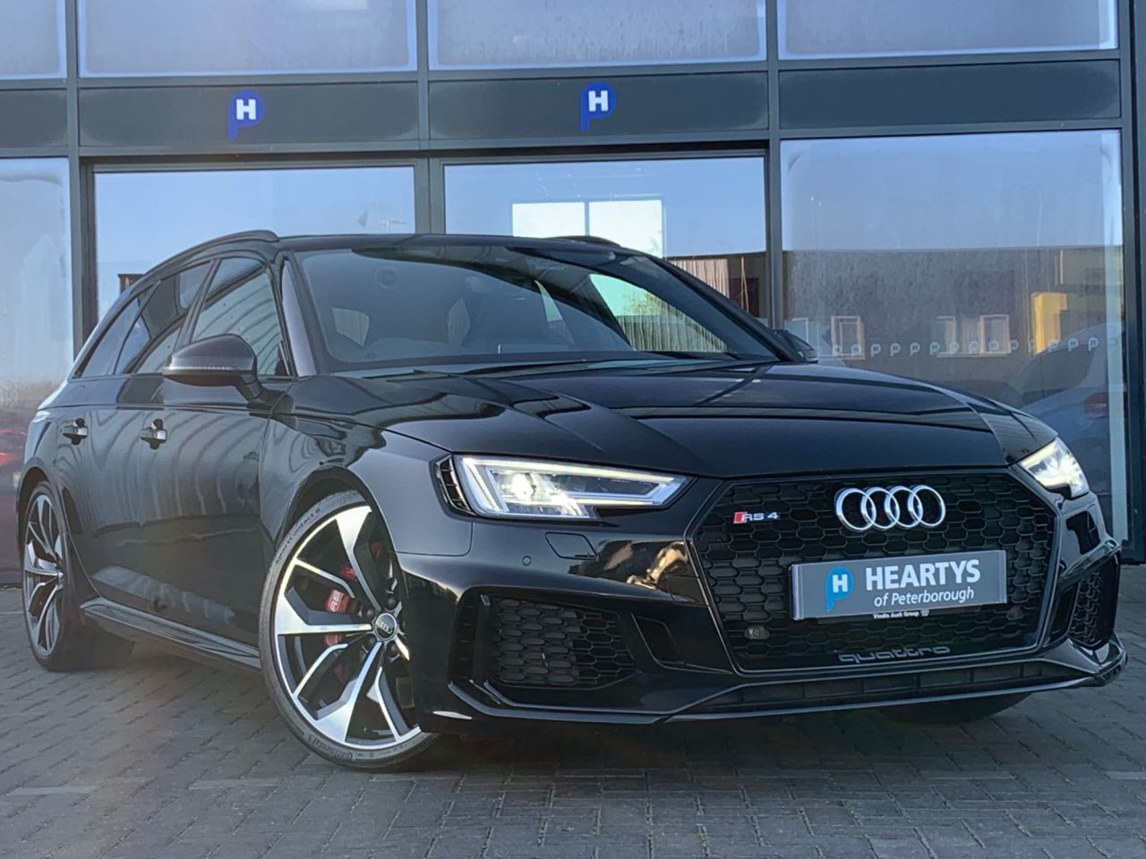 Used Audi RS4 2018 for sale - 76701250: Photo 1