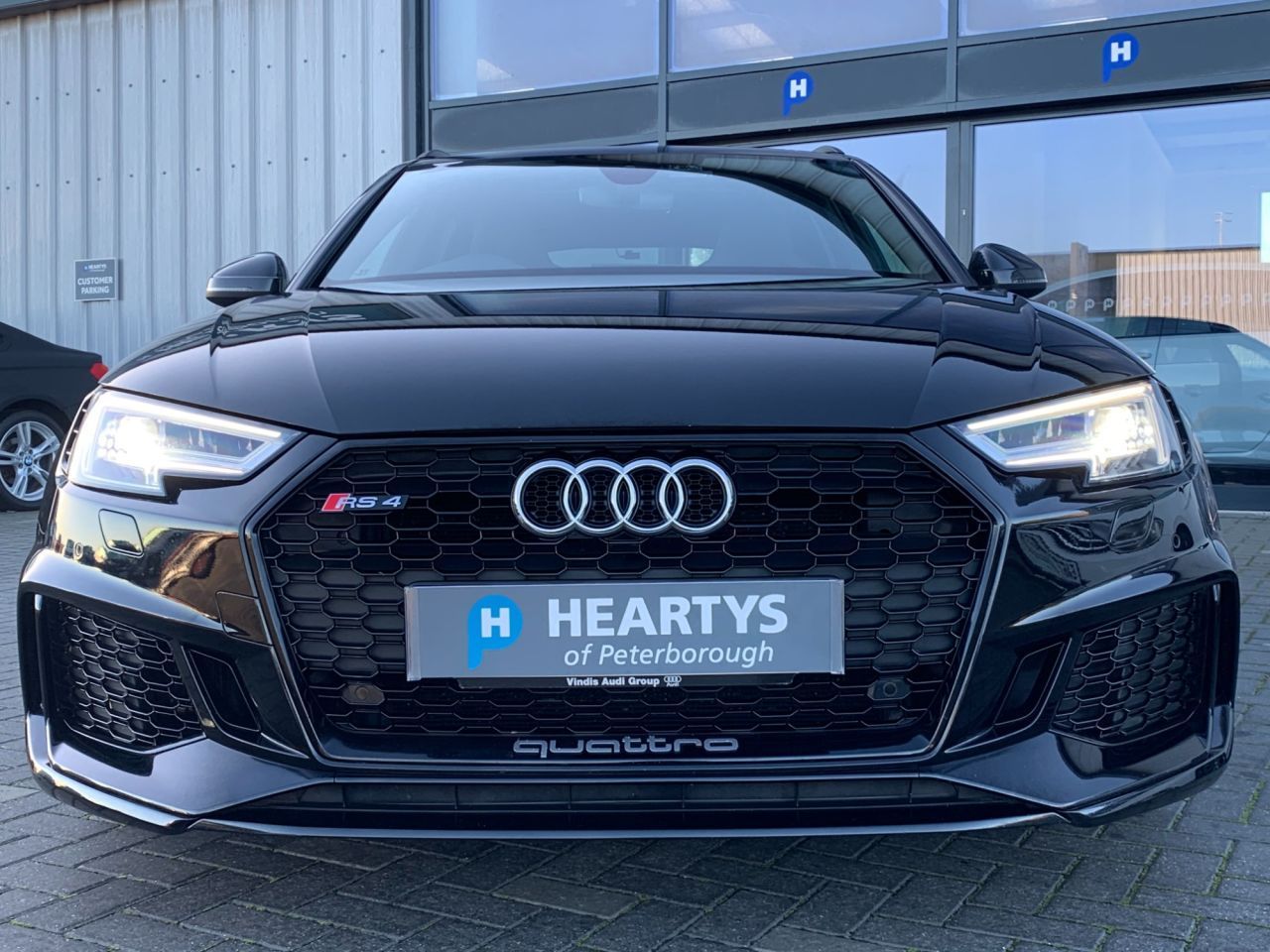 Used Audi RS4 2018 for sale - 76701250: Photo 2