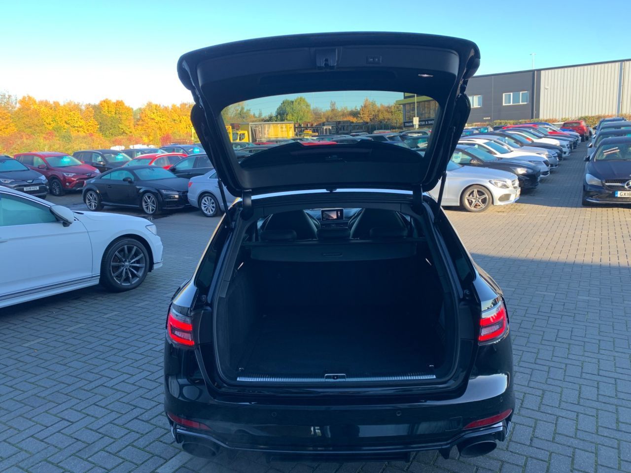 Used Audi RS4 2018 for sale - 76701250: Photo 33