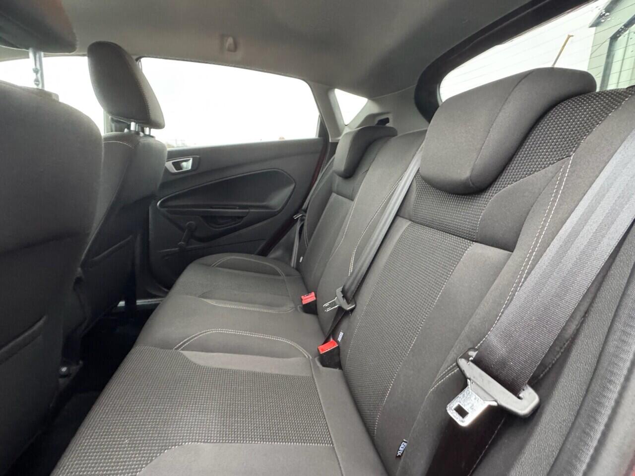 Used Ford Fiesta 2015 for sale - 77174683: Photo 41