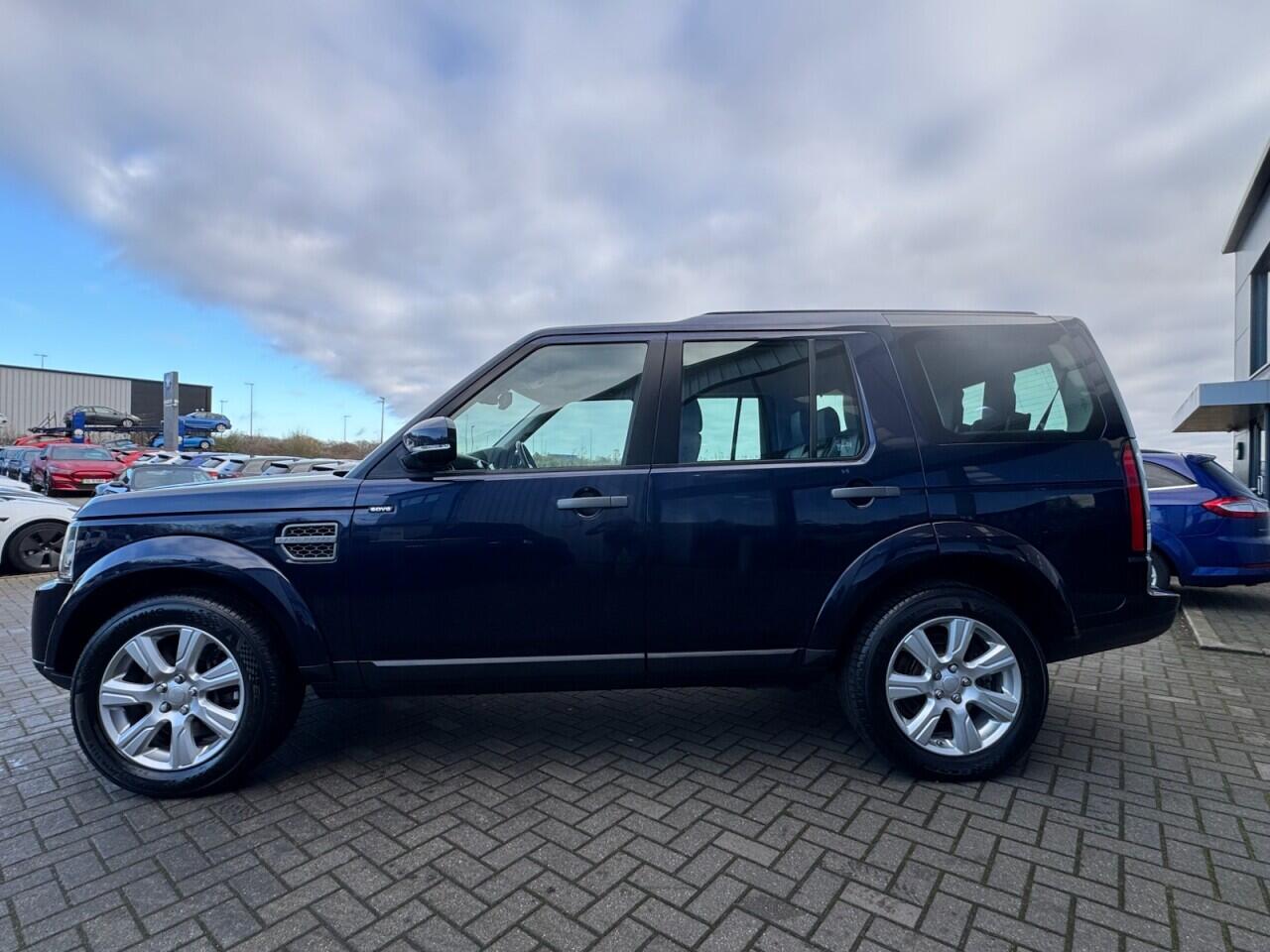 Used Land Rover Discovery 2015 for sale - 76702488: Photo 10