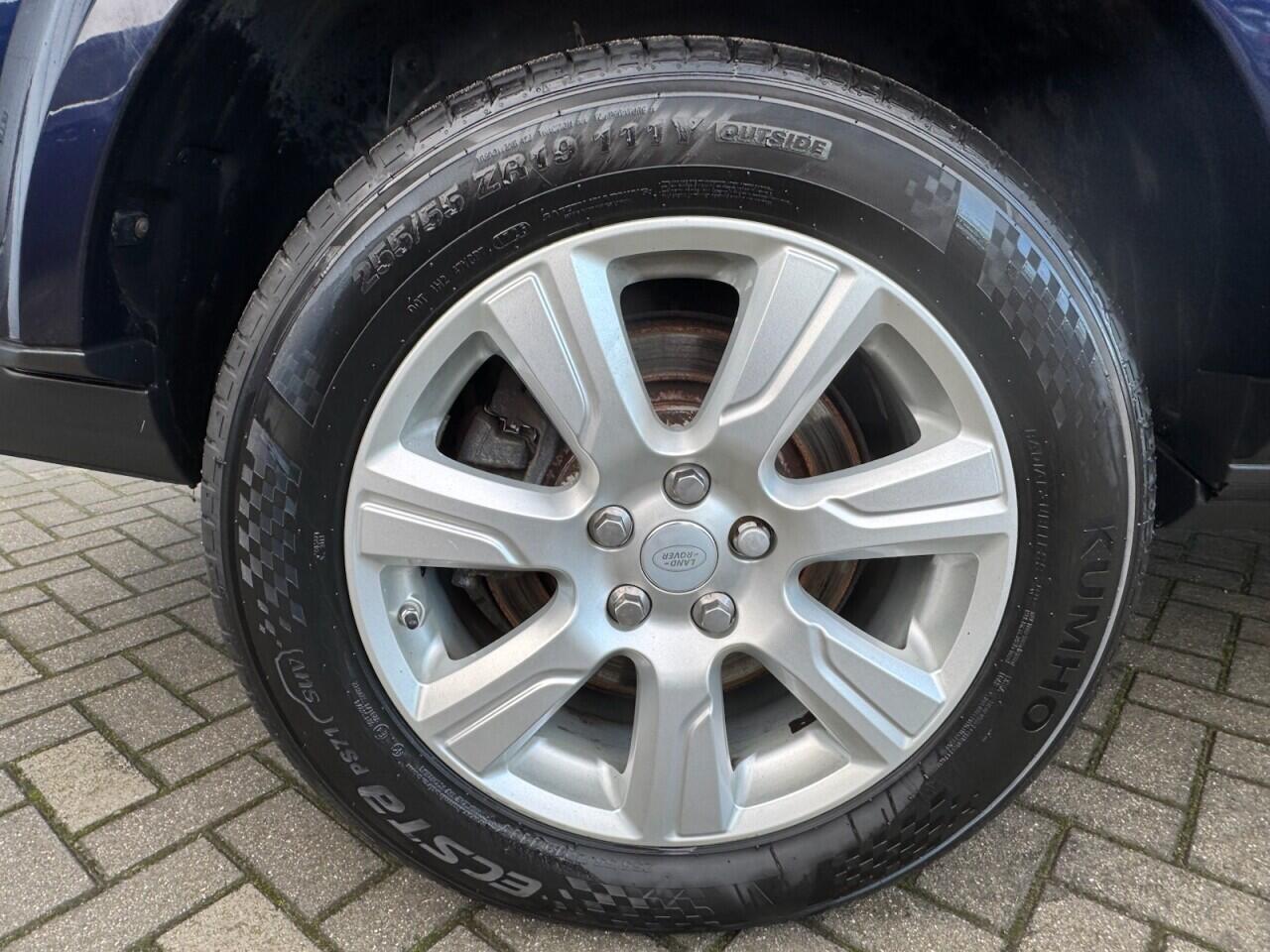 Used Land Rover Discovery 2015 for sale - 76702488: Photo 39