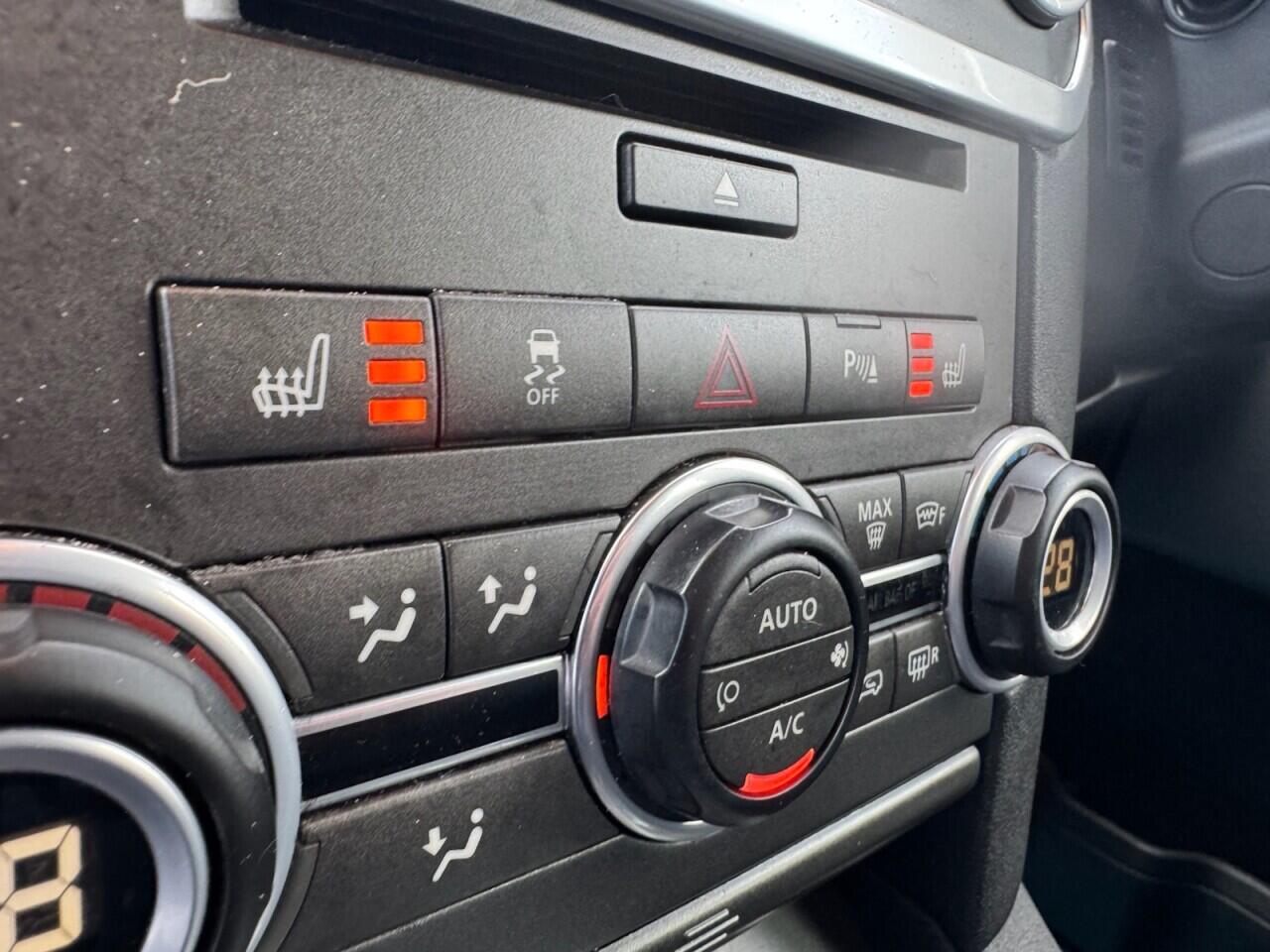 Used Land Rover Discovery 2015 for sale - 76702488: Photo 48