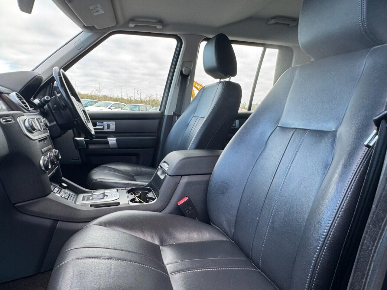 Used Land Rover Discovery 2015 for sale - 76702488: Photo 5