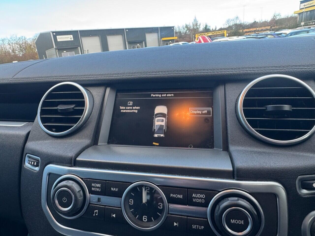 Used Land Rover Discovery 2015 for sale - 76702488: Photo 50