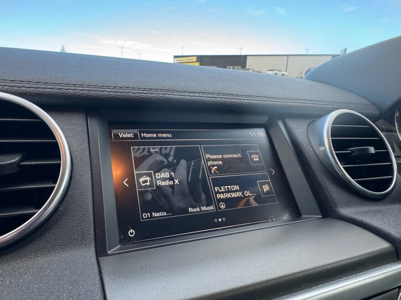 Used Land Rover Discovery 2015 for sale - 76702488: Photo 51