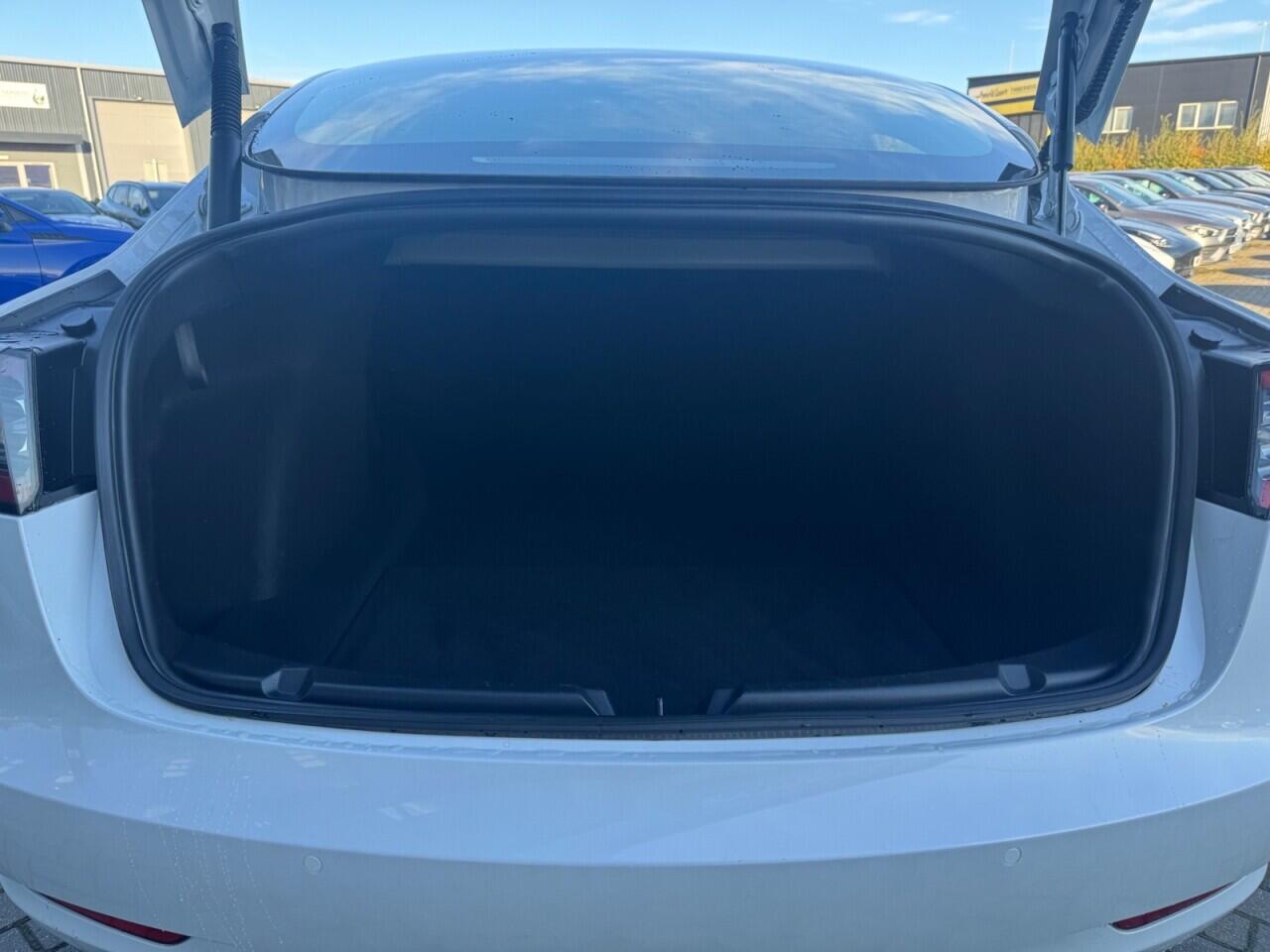 Used Tesla Model 3 2022 for sale - 76702283: Photo 42