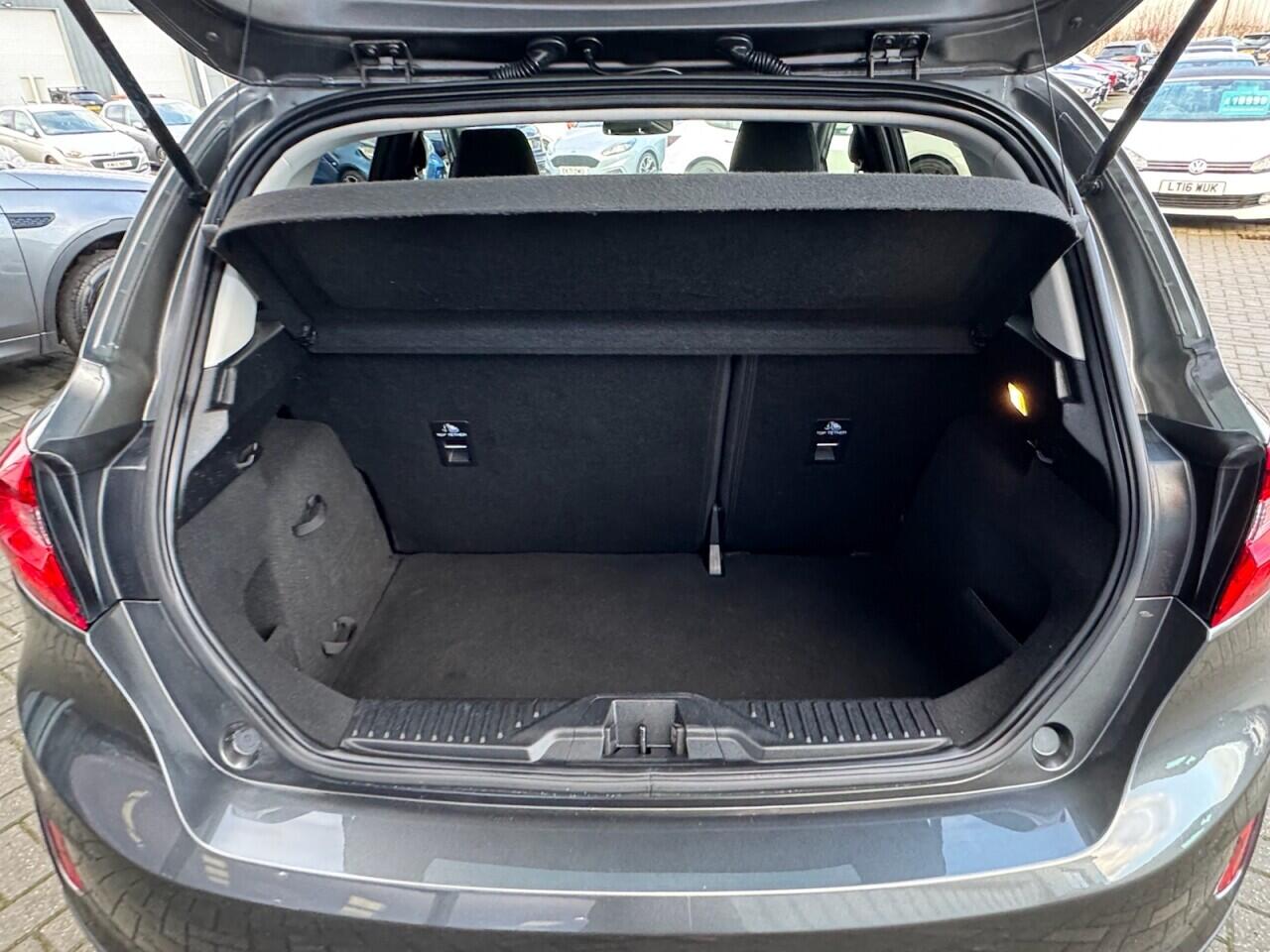 Used Ford Fiesta 2018 for sale - 76866323: Photo 41