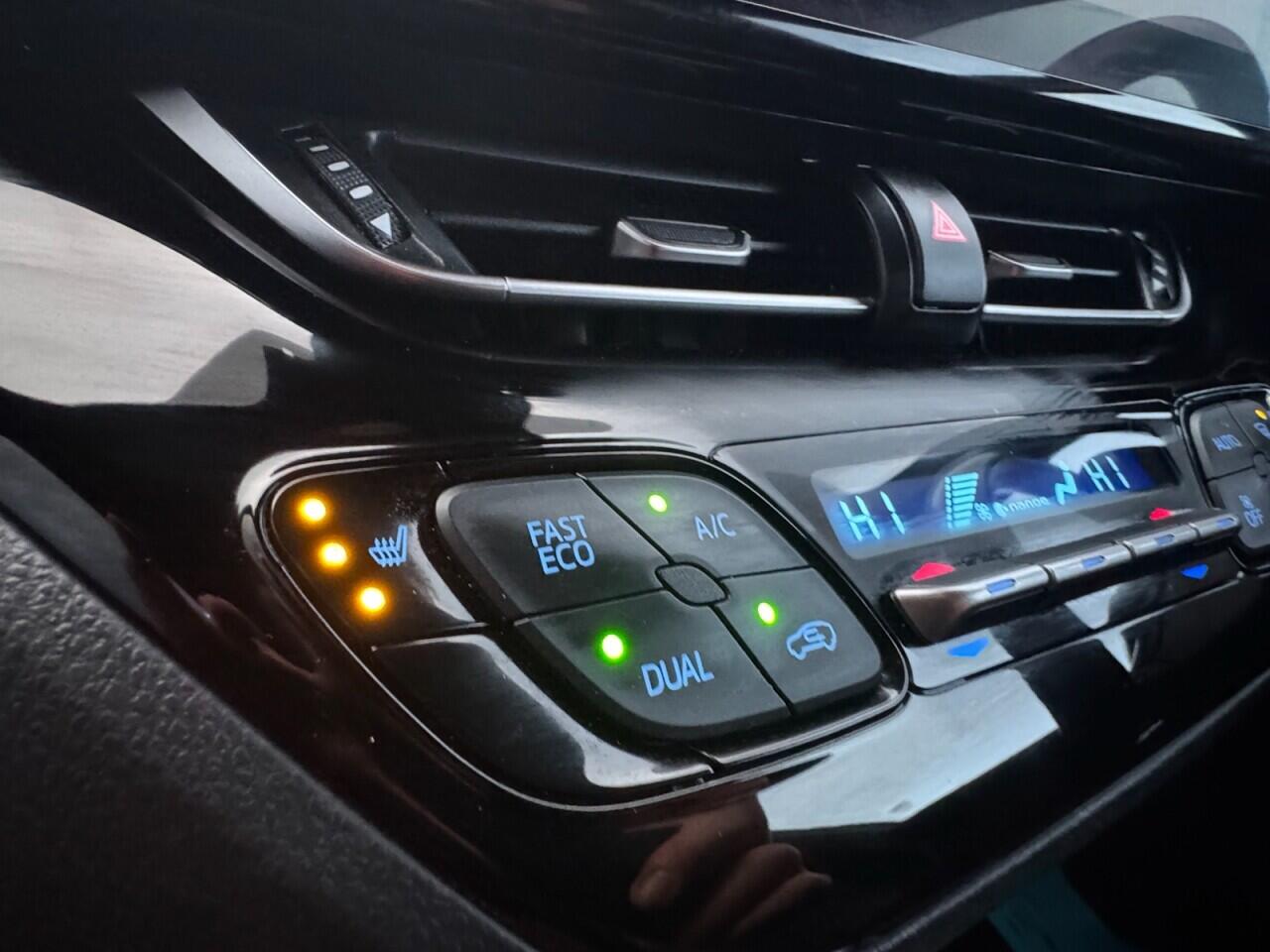 Used Toyota C-HR 2022 for sale - 77612603: Photo 38