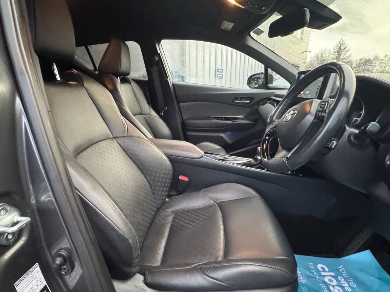 Used Toyota C-HR 2022 for sale - 77612603: Photo 40