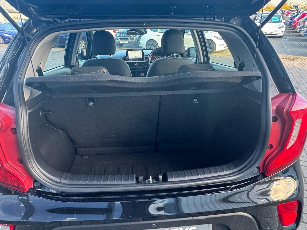 Used Kia Picanto 2021 for sale - 76702462: Photo 44