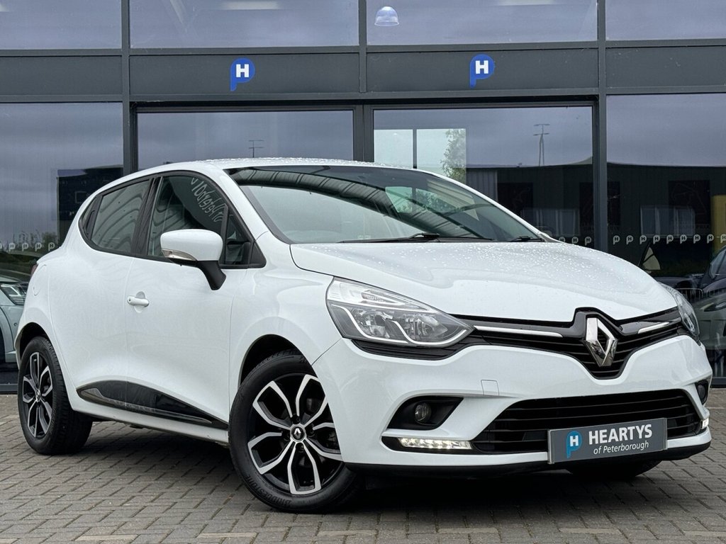 Used Renault Clio 2019 for sale - 76558824: Photo 1