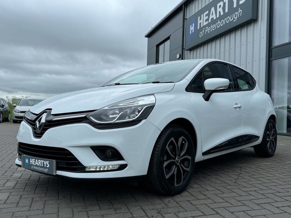 Used Renault Clio 2019 for sale - 76558824: Photo 4