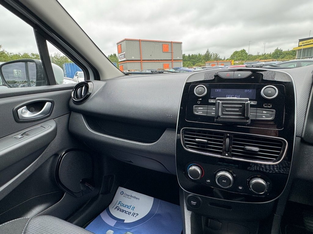 Used Renault Clio 2019 for sale - 76558824: Photo 44