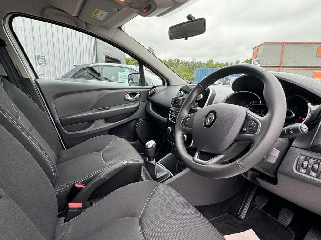 Used Renault Clio 2019 for sale - 76558824: Photo 47