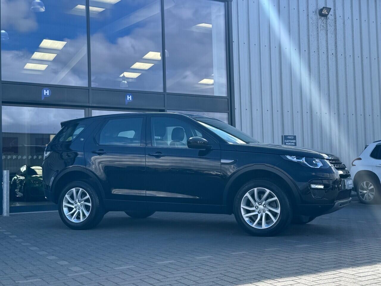 Used Land Rover Discovery Sport 2018 for sale - 77015600: Photo 6
