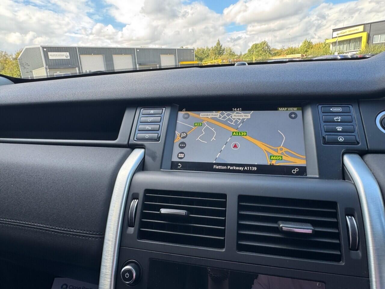 Used Land Rover Discovery Sport 2018 for sale - 77015600: Photo 63