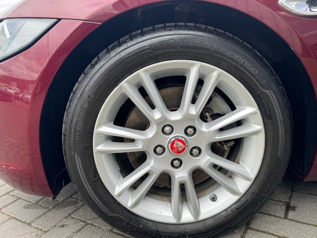 Used Jaguar XE 2015 for sale - 76558874: Photo 17