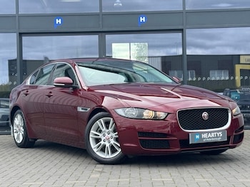 Used Jaguar XE 2015 for sale - 76558874: Photo