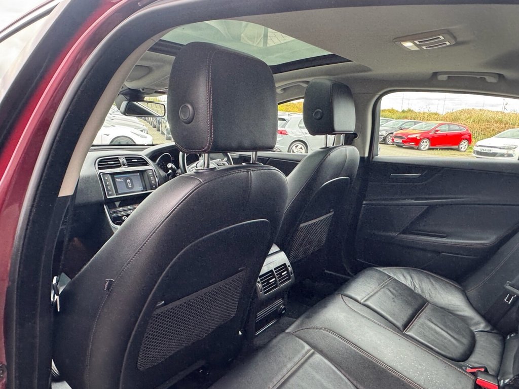 Used Jaguar XE 2015 for sale - 76558874: Photo 25