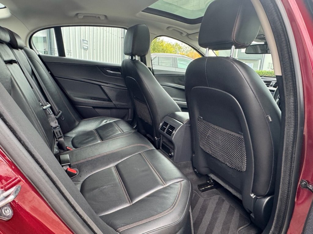 Used Jaguar XE 2015 for sale - 76558874: Photo 29