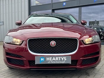 Used Jaguar XE 2015 for sale - 76558874: Photo