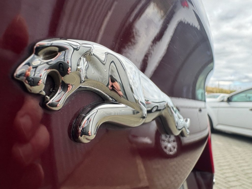 Used Jaguar XE 2015 for sale - 76558874: Photo 35