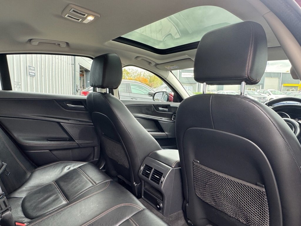 Used Jaguar XE 2015 for sale - 76558874: Photo 37