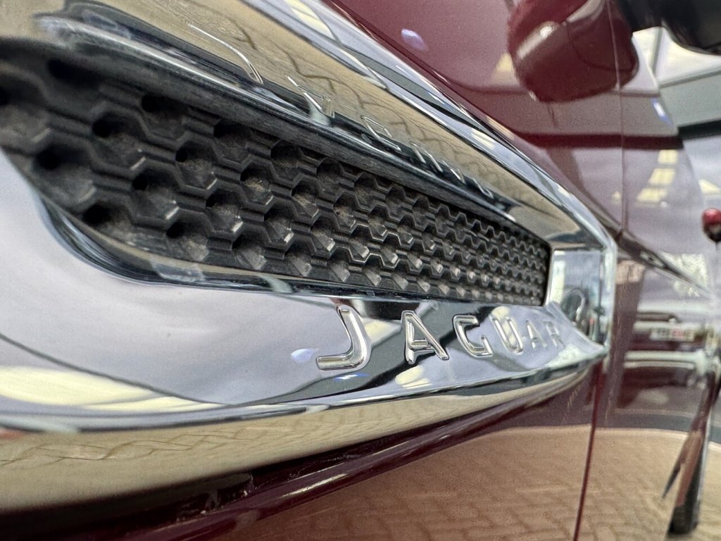 Used Jaguar XE 2015 for sale - 76558874: Photo 42