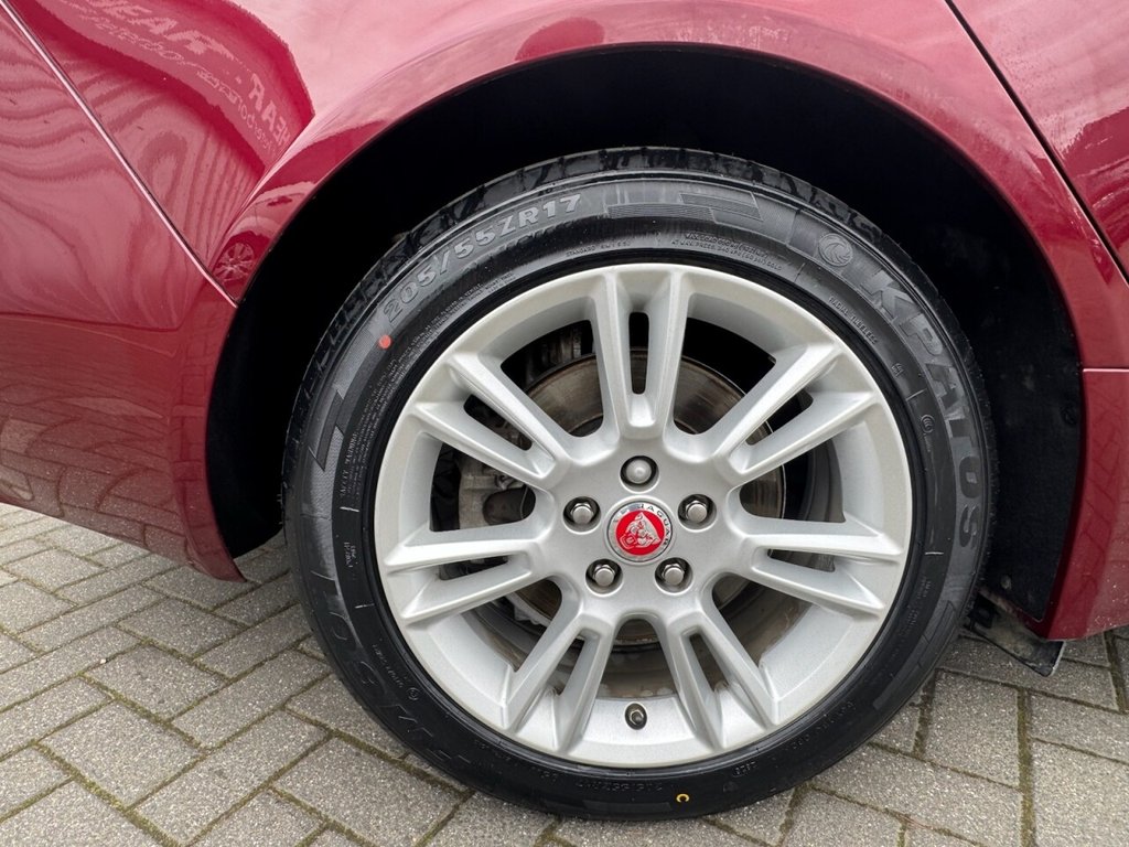 Used Jaguar XE 2015 for sale - 76558874: Photo 46