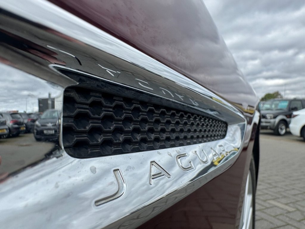 Used Jaguar XE 2015 for sale - 76558874: Photo 48