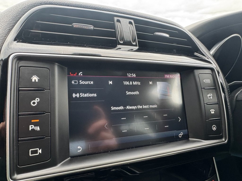 Used Jaguar XE 2015 for sale - 76558874: Photo 49