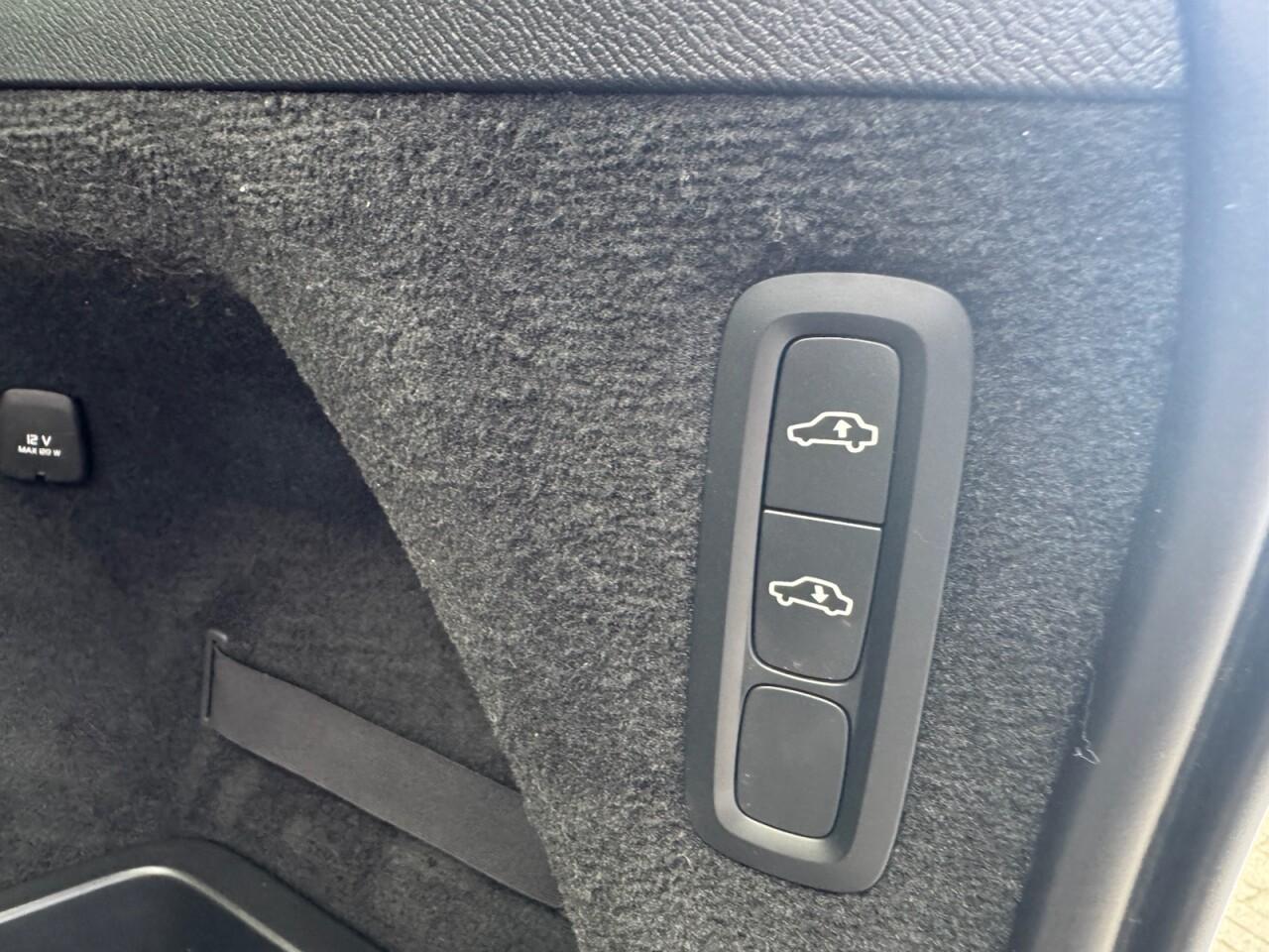 Used Volvo XC90 for sale - 76995071: Photo 46