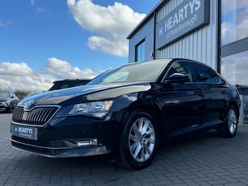 Used Skoda Superb 2019 for sale - 76700896: Photo