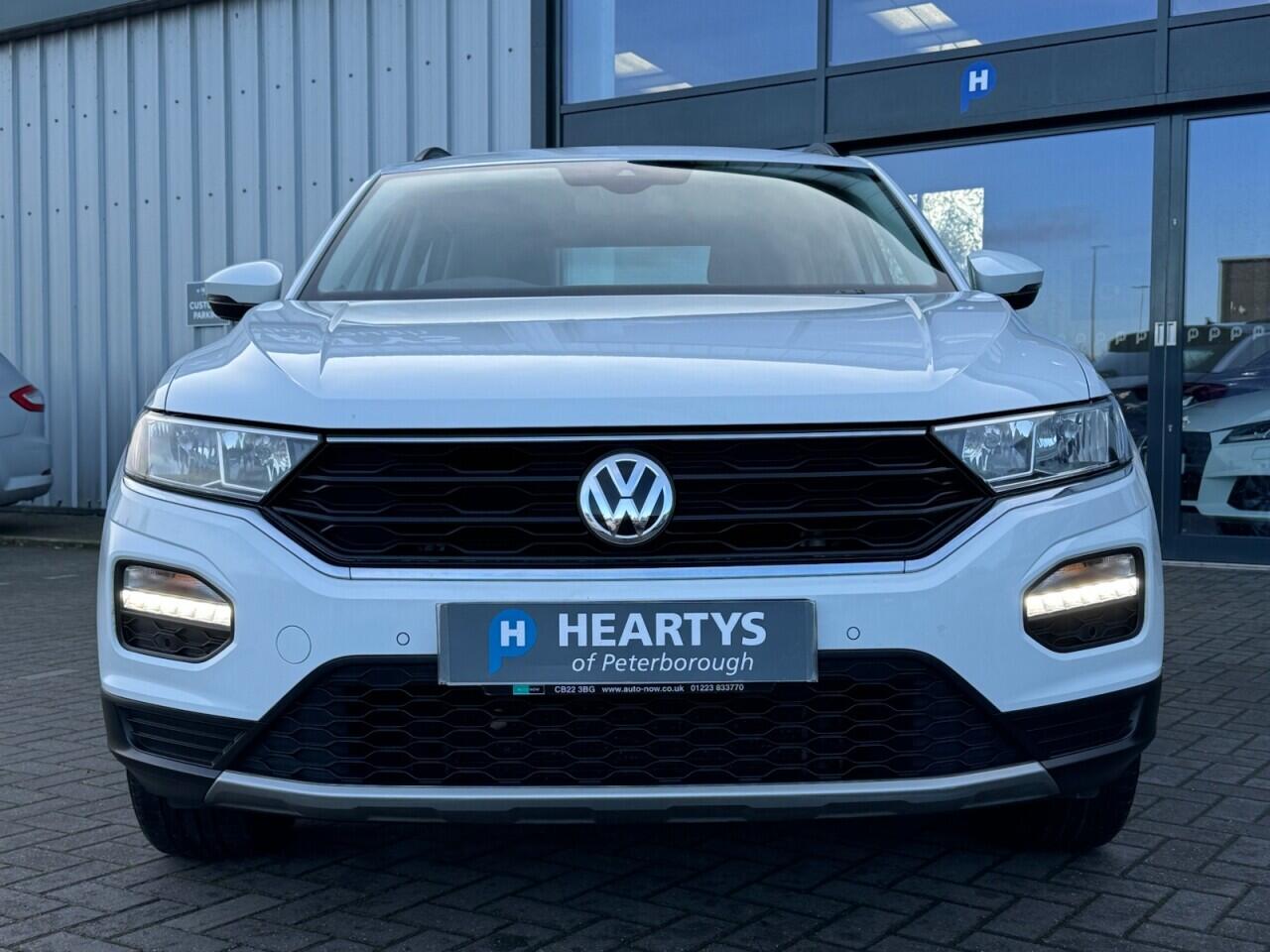 Used Volkswagen T-Roc 2018 for sale - 76702064: Photo 2