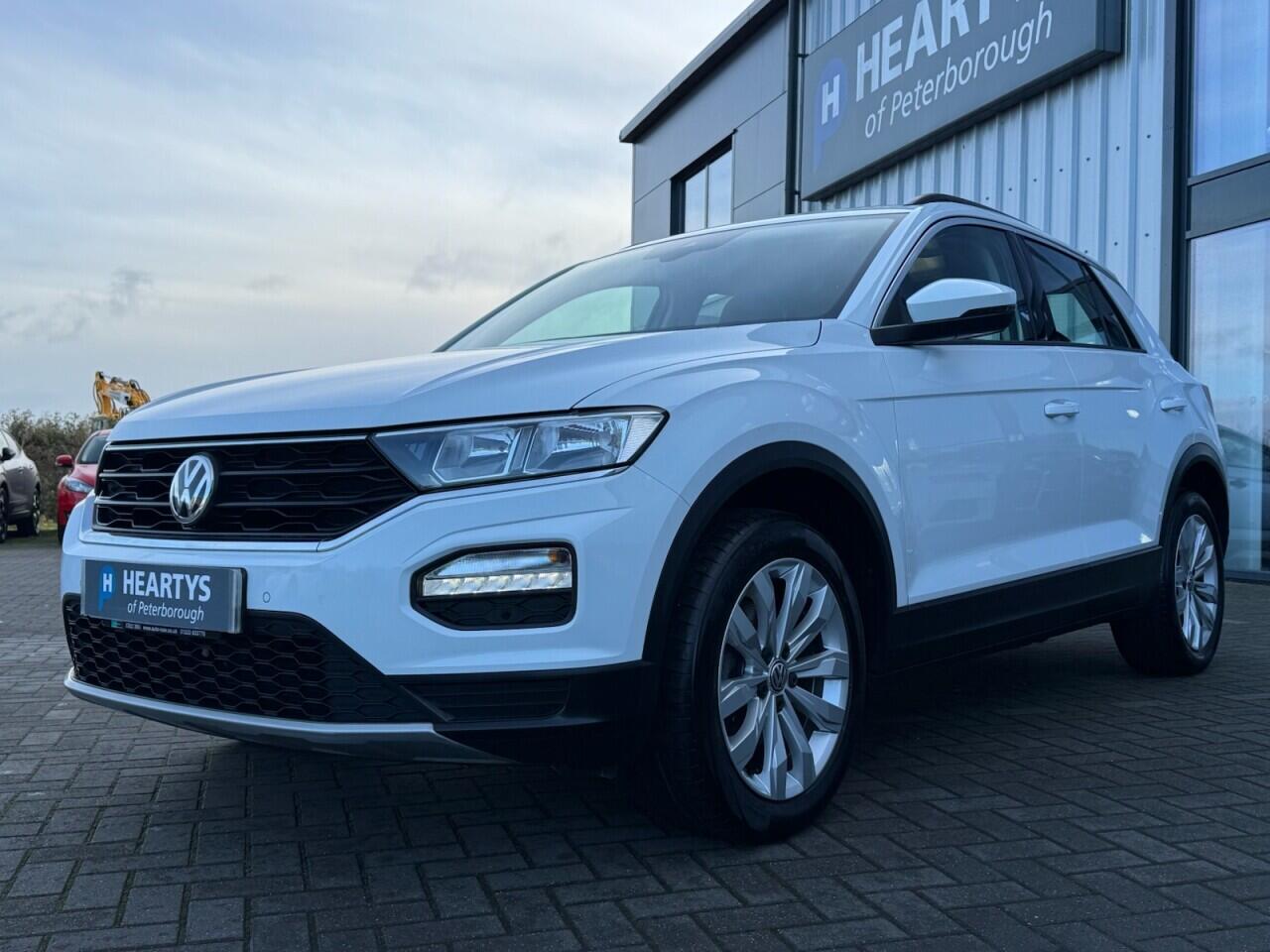 Used Volkswagen T-Roc 2018 for sale - 76702064: Photo 4
