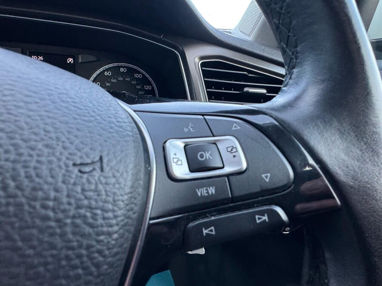 Used Volkswagen T-Roc 2018 for sale - 76702064: Photo 51