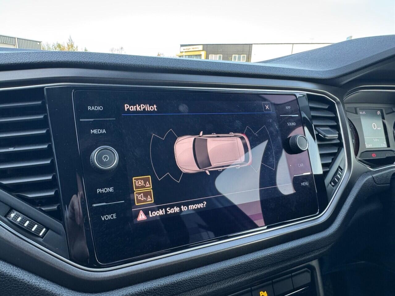 Used Volkswagen T-Roc 2018 for sale - 76702064: Photo 52