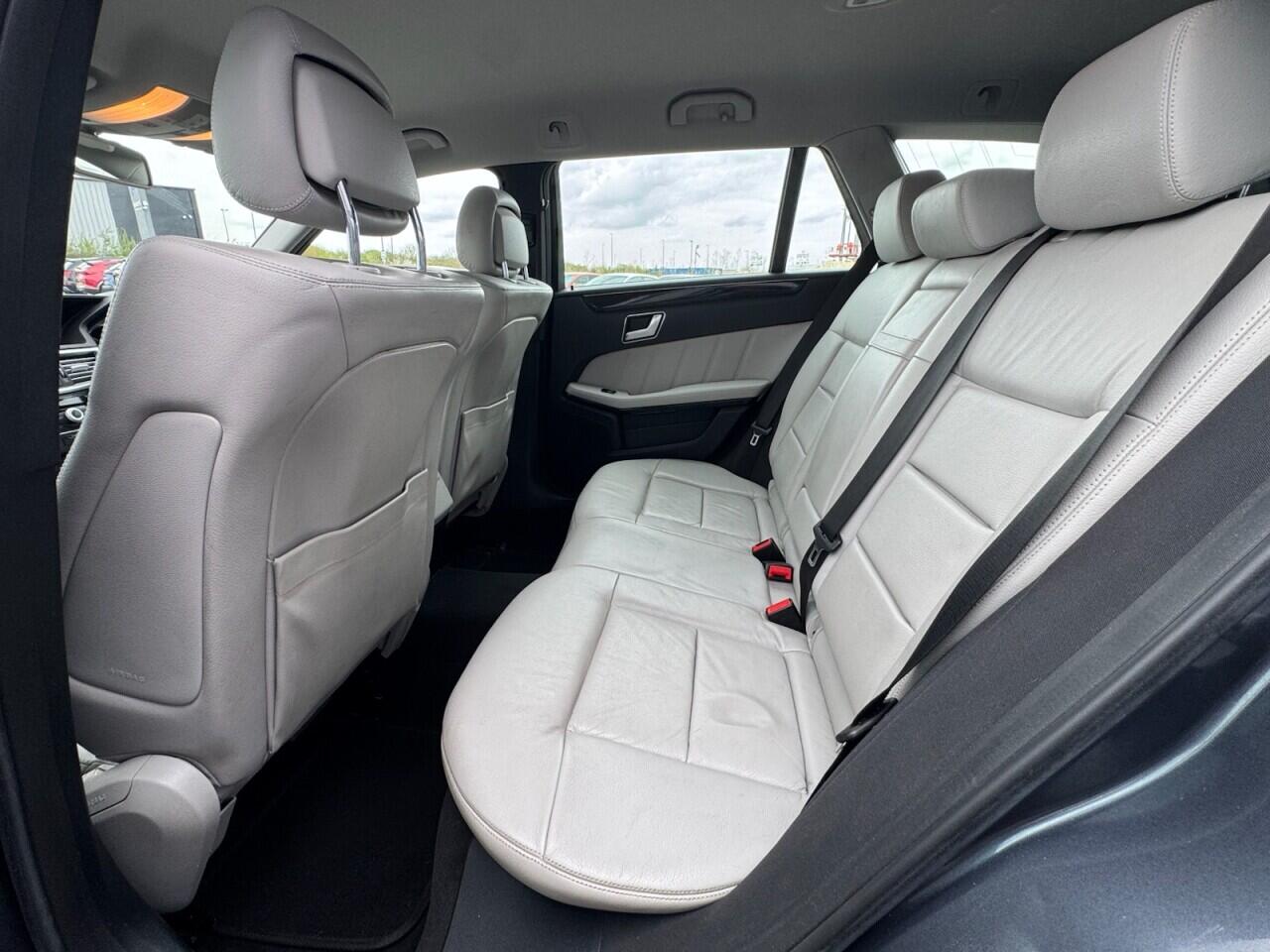 Used Mercedes-Benz E Class 2012 for sale - 78086208: Photo 38