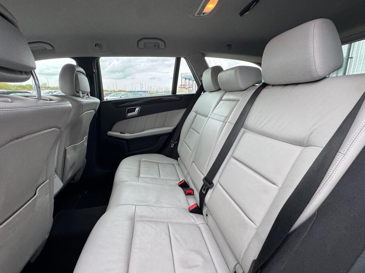 Used Mercedes-Benz E Class 2012 for sale - 78086208: Photo 48