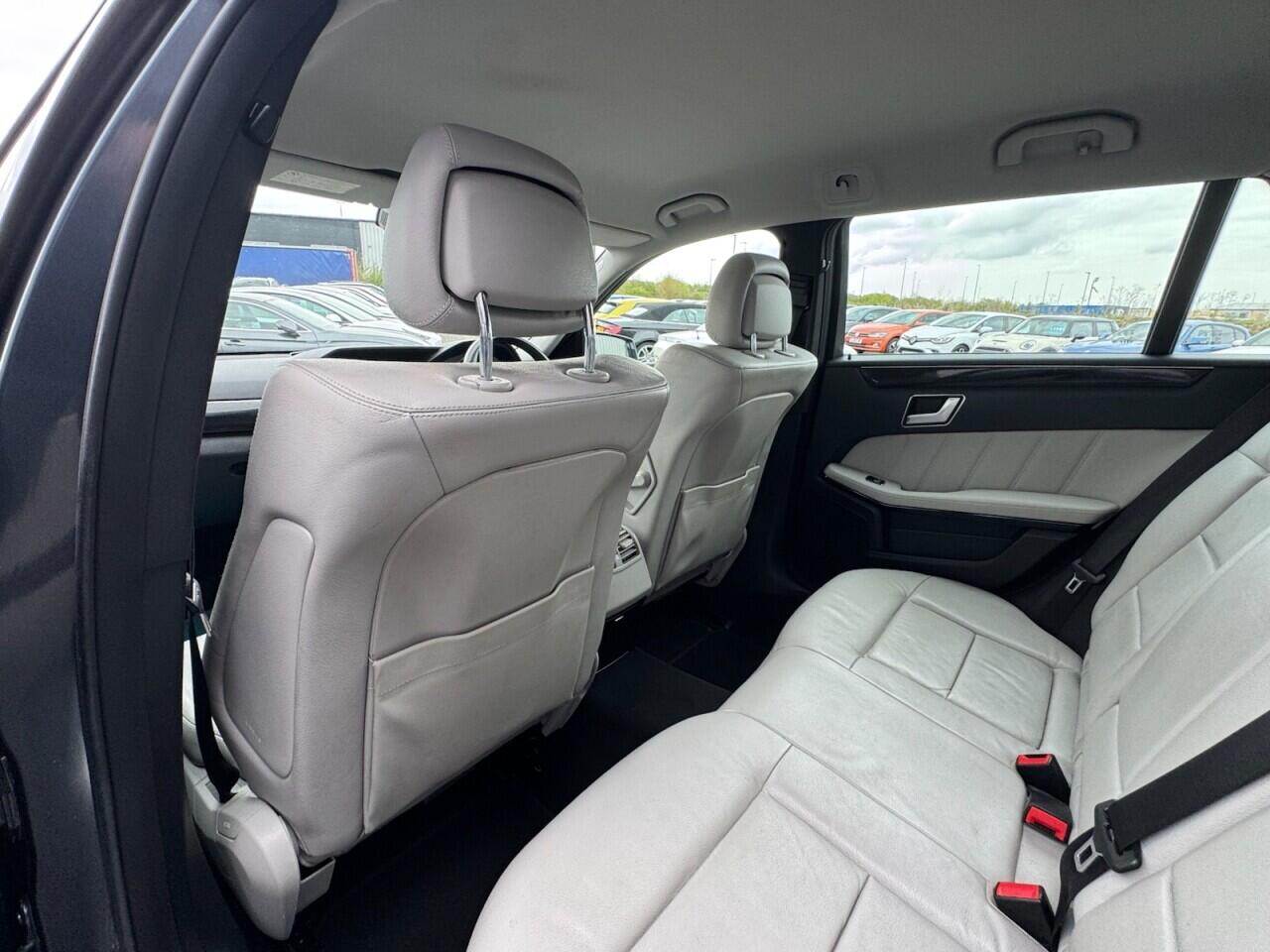 Used Mercedes-Benz E Class 2012 for sale - 78086208: Photo 49