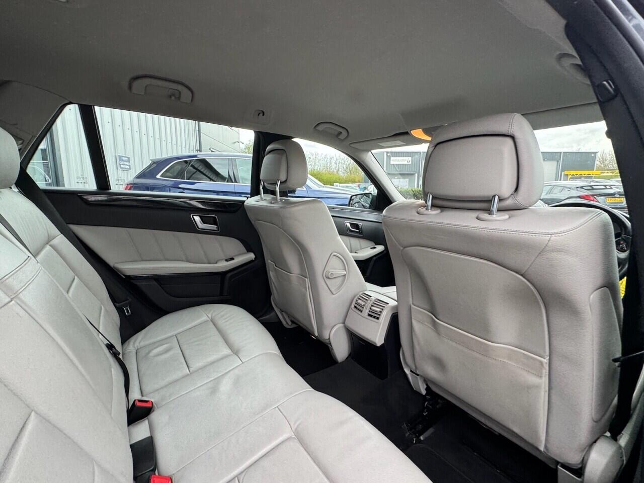 Used Mercedes-Benz E Class 2012 for sale - 78086208: Photo 53