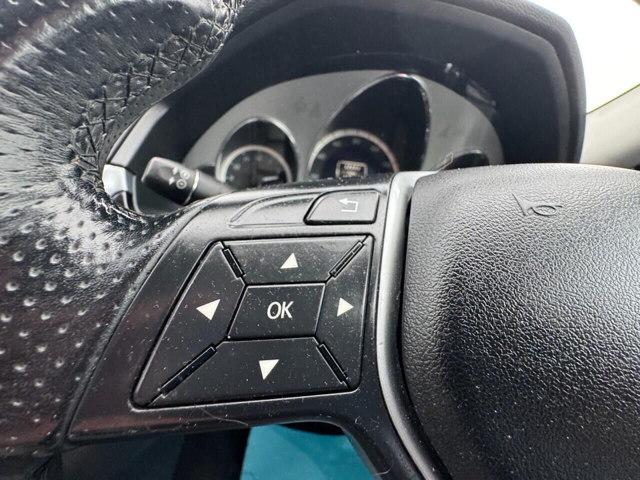 Used Mercedes-Benz E Class 2012 for sale - 78086208: Photo 59